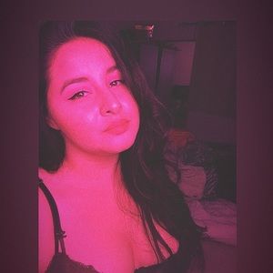 Meet your Posher, Jeniffer